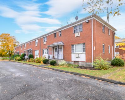 2 Bedroom 1BA 1350 ft Apartment For Rent in Stamford, CT