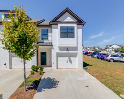 3 Bedroom 2BA 1726 ft Townhouse For Sale in Auburn, GA