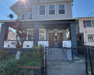 3 Bedroom 3BA 3760 ft Apartment For Rent in Bridgeport, CT