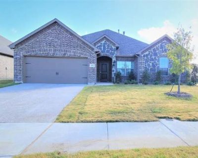 4 Bedroom 2BA 1960 ft Pet-Friendly Apartment For Rent in Collin County, TX