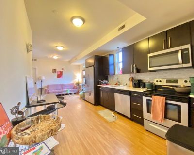 1622 W Jefferson Street # 2. Property for Rent in Philadelphia, PA for $1,650 with 3 bedrooms and 3 full baths. This 1,200 square foot property was built in 2012 on a lot size of 0.03.. Available August 5, 2026! Just a 10-minute walk to the main campus of Temple University, Fresh Grocer and SEPTA! This modern 2012 construction unit has a lot of natural light, spacious rooms, big modern kitchen....