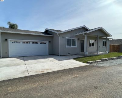 3 Bedroom 2BA 1187 ft House For Rent in Concord, CA
