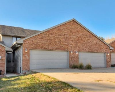 2 Bedroom 4BA 2375 ft Condominium For Sale in WEST DES MOINES, IA