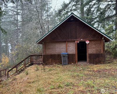 1 Bedroom 1BA 450 ft Single Family House For Sale in Bremerton, WA