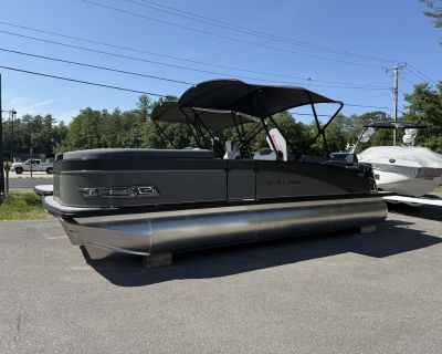 Avalon Catalina Quad Lounger 23 FT 2025