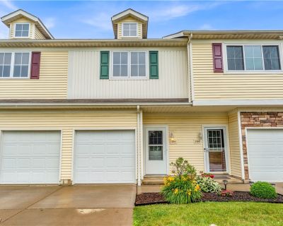 2 Bedroom 1BA 998 ft Condo For Sale in Medina, OH