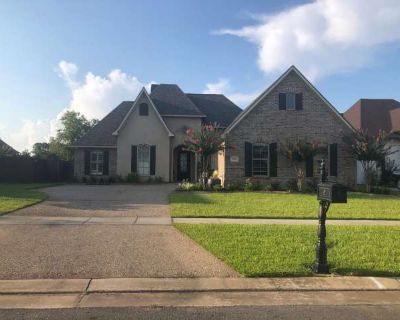 4 Bedroom 2BA 2100 ft Pet-Friendly Apartment For Rent in Bossier County, LA