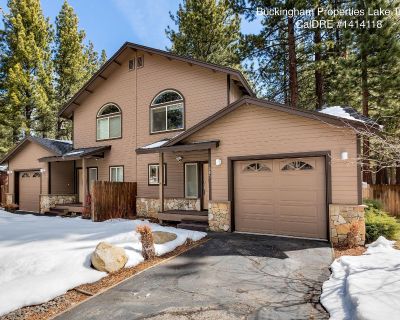 3 Bedroom 2BA 1398 ft Furnished Townhouse For Rent in South Lake Tahoe, CA