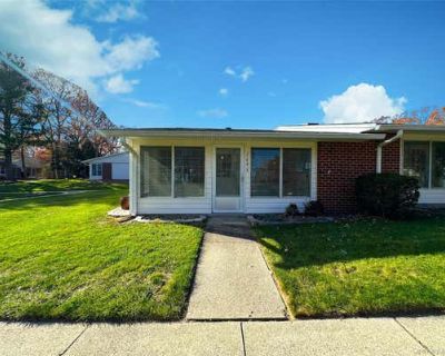 2 Bedroom 1BA 875 ft Condominium For Sale in RIDGE, NY