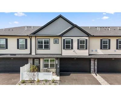 3 Bedroom 2.5BA 1787 ft Pet-Friendly Apartment For Rent in Woodbury, MN