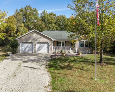 5 Bedroom 3BA 3646 ft Single Family House For Sale in Francisco, IN