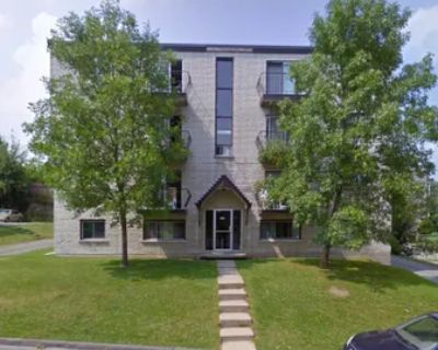 4 Bedroom 1195 ft Apartment For Rent in Sherbrooke, QC