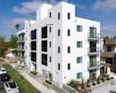 3 Bedroom 2BA 1523 ft² Apartment For Rent in Studio City, CA 12905 Landale St Apartments