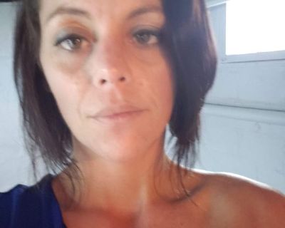 Kari - Needs an Apartment on iROOMit or a Room