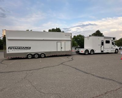 2019 Renegade Toterhome / 2017 Renegade Stacker Trailer