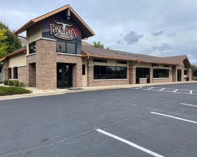 4519 ft Commercial Property For Sale in Verona, WI