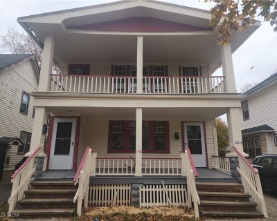 2 Bedroom 1BA 1092 ft Apartment For Rent in Cleveland Heights, OH