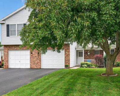 2 Bedroom 1BA 1259 ft Condo For Sale in Greece, NY