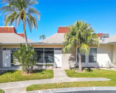 2 Bedroom 1BA 768 ft Condo For Sale in Holiday, FL
