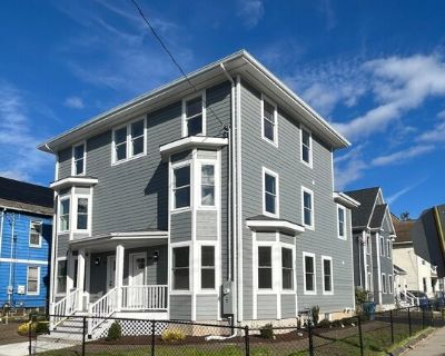 388 William St Unit B. No expense was spared in this beautiful, new-construction, duplex unit on a corner lot in Bridgeport's East Side. Massive open floor plan with wide-plank oak flooring throughout. 3 full levels of living space with an enormous, unfinished basement for additional storage and laundry. Granite countertops, stainless steel appliances, 4 huge bedrooms, walk-in closets, central ...