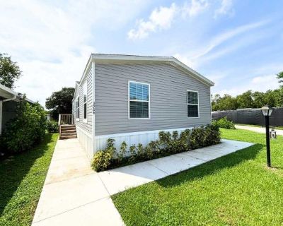 3 Bedroom 2BA 960 ft Mobile Home For Rent in Boynton Beach, FL