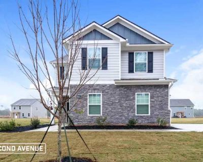 3 Bedroom 2.5BA 1915 ft Pet-Friendly House For Rent in Monroe, GA