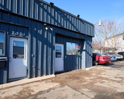 1104 ft Commercial Property For Sale in Minneapolis, MN