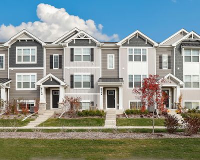 3 Bedroom 2BA 1723 ft Townhouse For Sale in St. John, IN