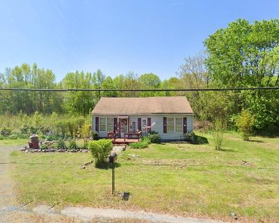 2 Bedroom 2BA 1117 ft Single Family House For Sale in Fredericksburg, VA