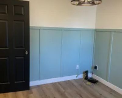 3 Bedroom 344 ft Furnished House For Rent in Pitt Meadows, BC