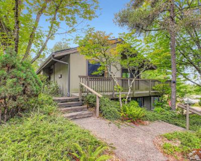 1 Bedroom 1BA 572 ft Apartment For Rent in West Haven-Sylvan, OR