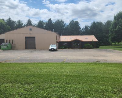 6528 ft Commercial Property For Sale in New Richmond, WI