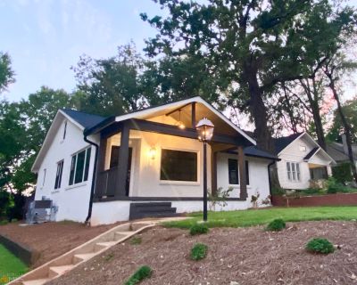 2 Bedroom 1BA 900 ft Apartment For Rent in Lagrange, GA