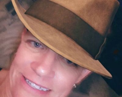 Jennifer - Needs a House on iROOMit or a Room