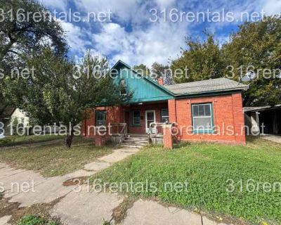 4 Bedroom 1BA 1287 ft Pet-Friendly Apartment For Rent in Newton, KS