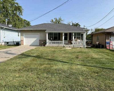 3 Bedroom 1BA 984 ft Single Family Home For Sale in MARSHALL, MO