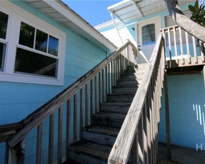1 Bedroom 1BA 200 ft Furnished Apartment For Rent in Tybee Island, GA