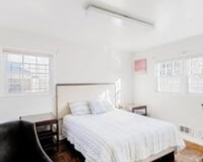 Move into our newly renovated, fully furnished home, designed for long-term stays (1 year+). equipped with high-speed internet (72-230MBPS) and all utilities perfect for those working from home. Conveniently located within walking distance to bus stops, our property provides a hassle-free commute. We ensure fast response times for any inquiries or maintenance needs. Enjoy multiple kitchens and ...