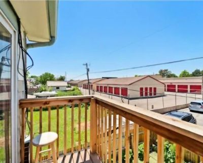 Kris (Has an Apartment) on iROOMit. Room in the 2 Bedroom 1BA Apartment...