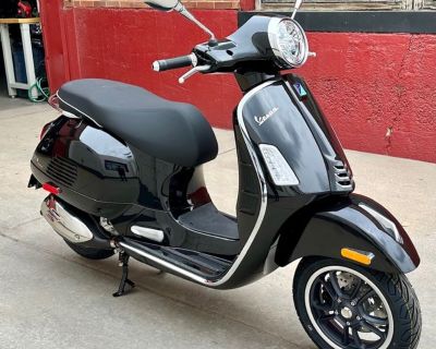 2025 Vespa GTS Super 300