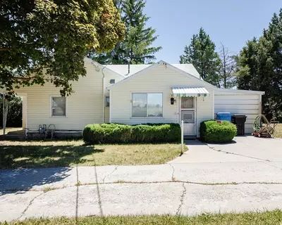 2 Bedroom 2BA 1814 ft Single Family Residence For Sale in Clarkston, UT