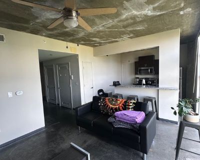 Furnished Room for Rent - Westmar student loft lease take over