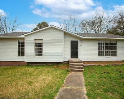3 Bedroom 1BA Apartment For Rent in Bessemer, AL