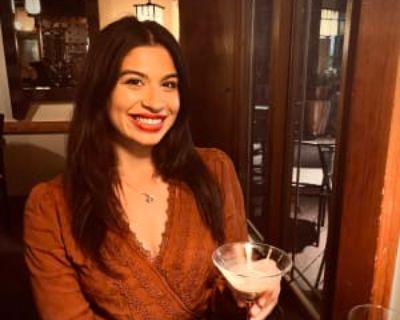 Non-smoker. Budget: $600 per month. Ready to move: November 20. Seeking a 2 months stay. Looking for myself. I m looking for a short term rental (November 20-January 20). Would prefer to have my own bathroom. Im pretty introverted and keep to myself. I m clean, respectful, and would like my roommate to be too.