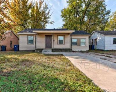 3 Bedroom 1BA 966 ft Pet-Friendly Apartment For Rent in Oklahoma City, OK