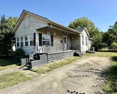 2 Bedroom 1BA 906 ft Single Family Home For Sale in ASHLAND, KY