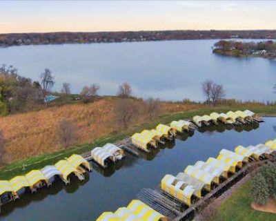 2 Bedroom 1BA 978 ft Single Family Home For Sale in MOUND, MN