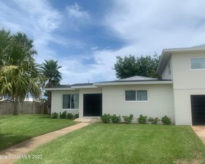 4 Bedroom 2BA 2206 ft Apartment For Rent in Satellite Beach, FL