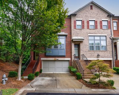 3 Bedroom 3BA 3060 ft Townhouse For Sale in Dunwoody, GA