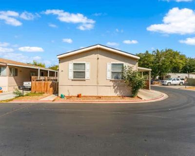 4 Bedroom 2BA Mobile Home For Sale in PALMDALE, CA